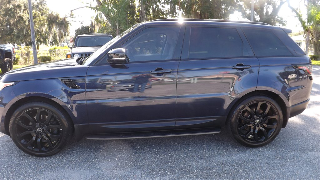 2016 Land Rover Range Rover Sport - $22,995