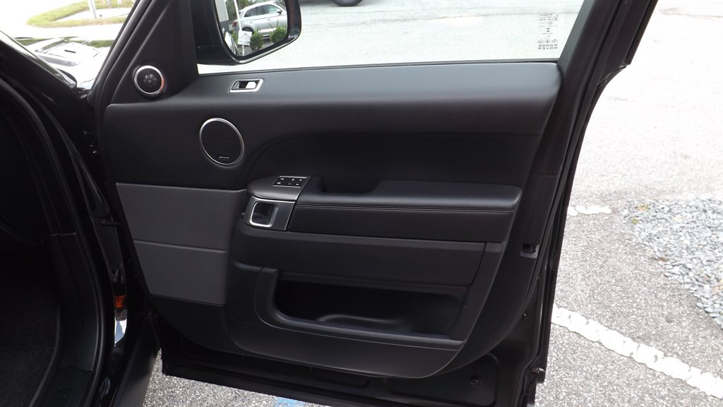 2021 Land Rover Range Rover Sport - $37,995