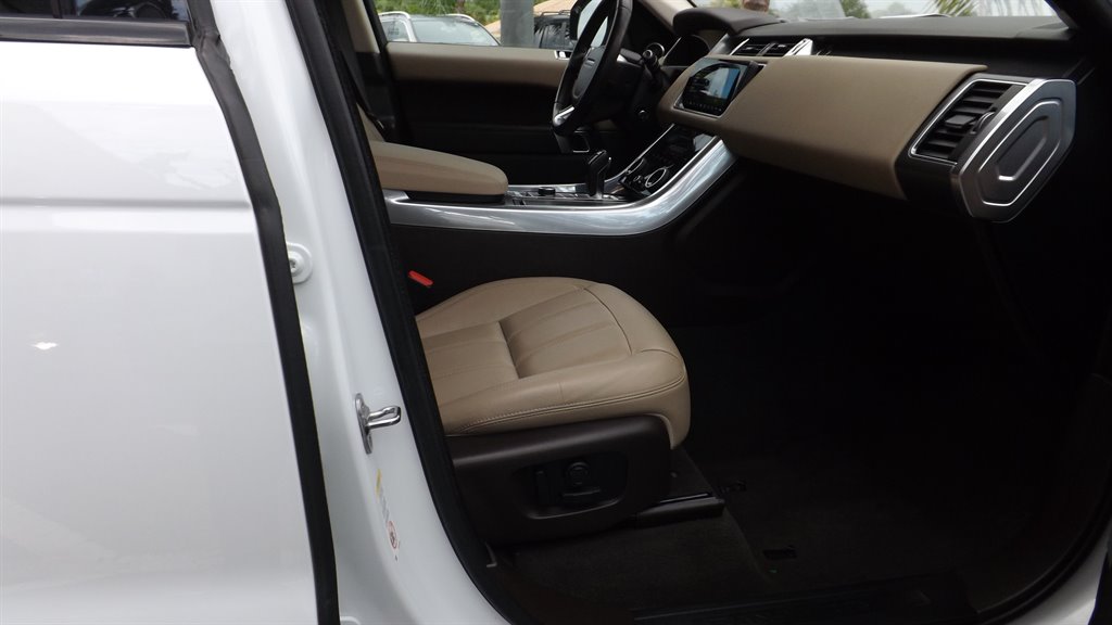 2021 Land Rover Range Rover Sport - $34,995