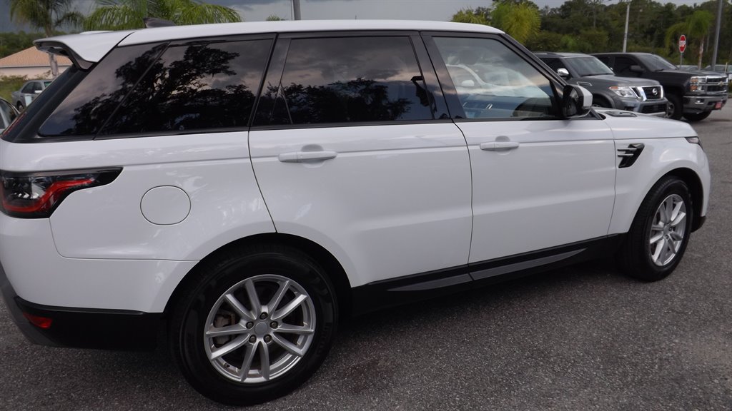 2021 Land Rover Range Rover Sport - $34,995