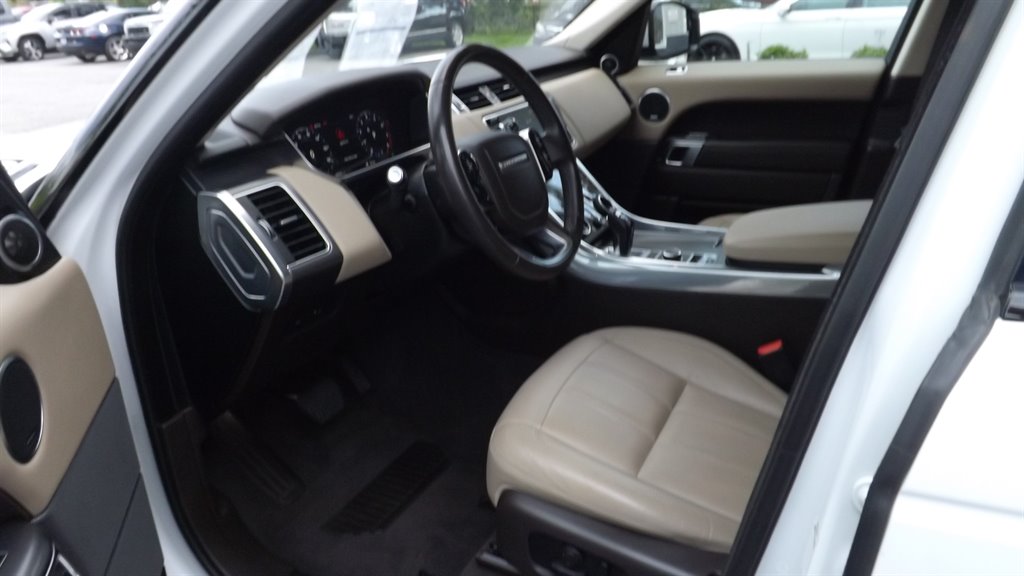 2021 Land Rover Range Rover Sport - $34,995