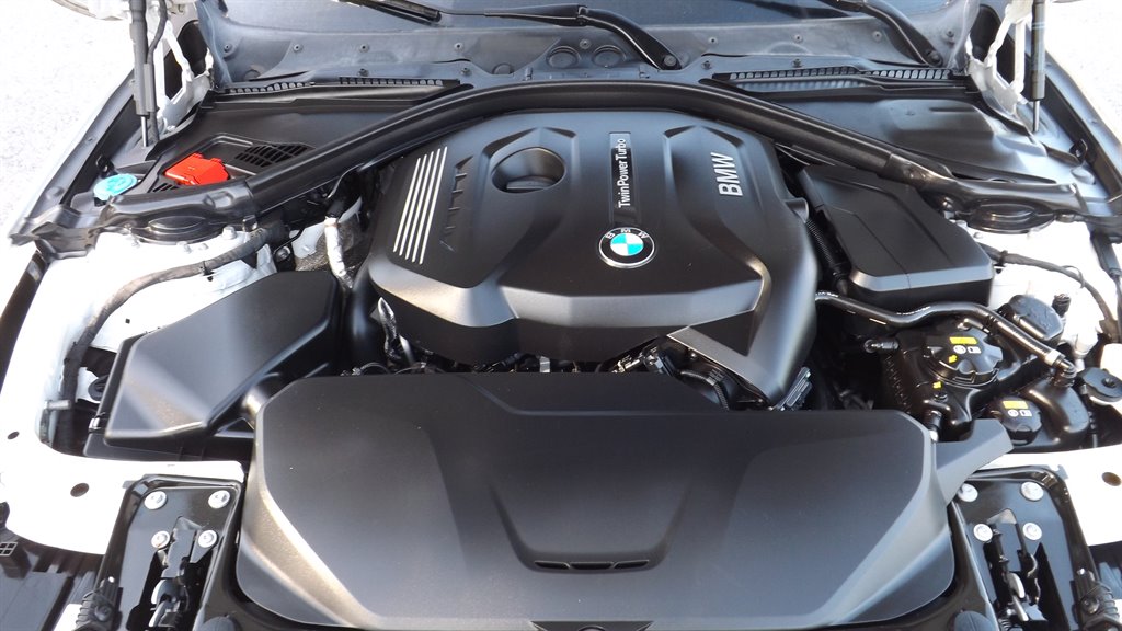 2017 BMW 330i - $17,995