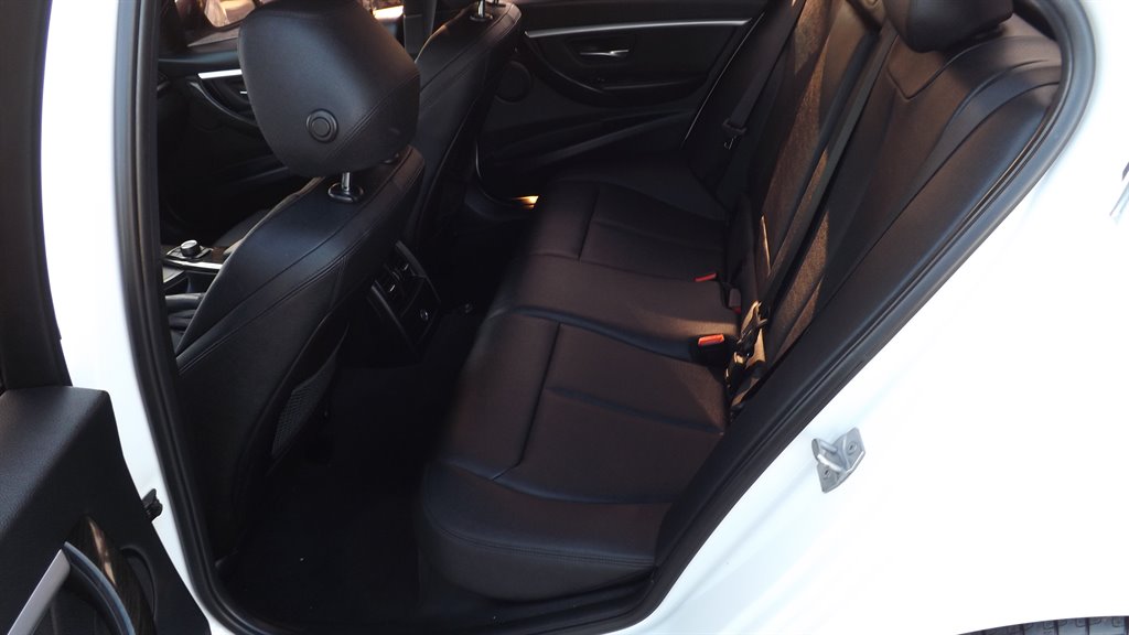 2017 BMW 330i - $17,995