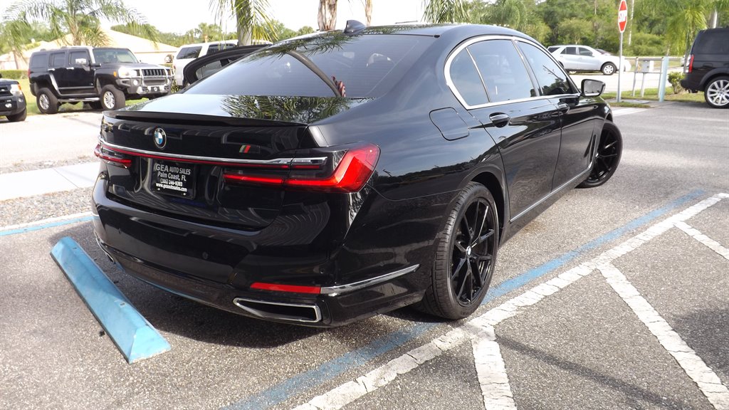 2022 BMW 740li - $38,250