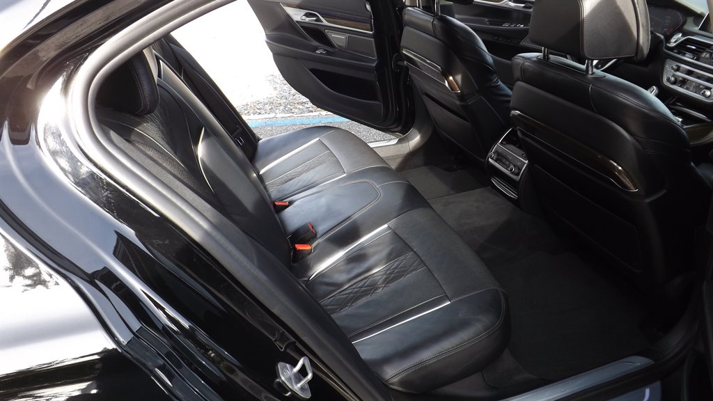 2022 BMW 740li - $38,250