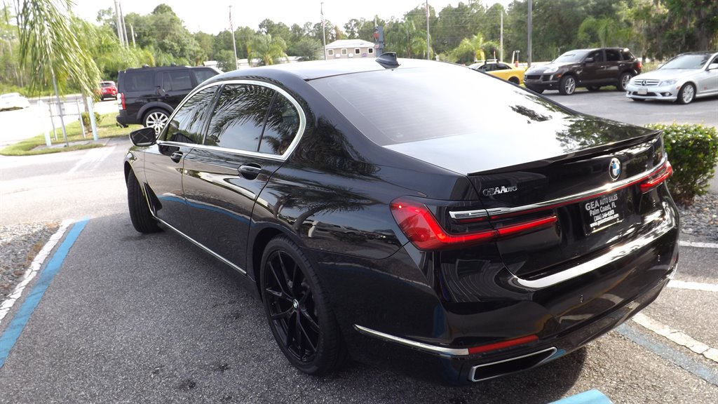2022 BMW 740li - $38,250