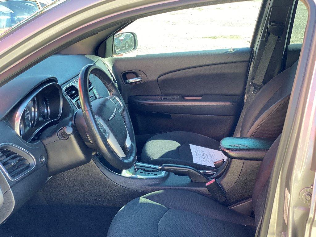 2014 Chrysler 200