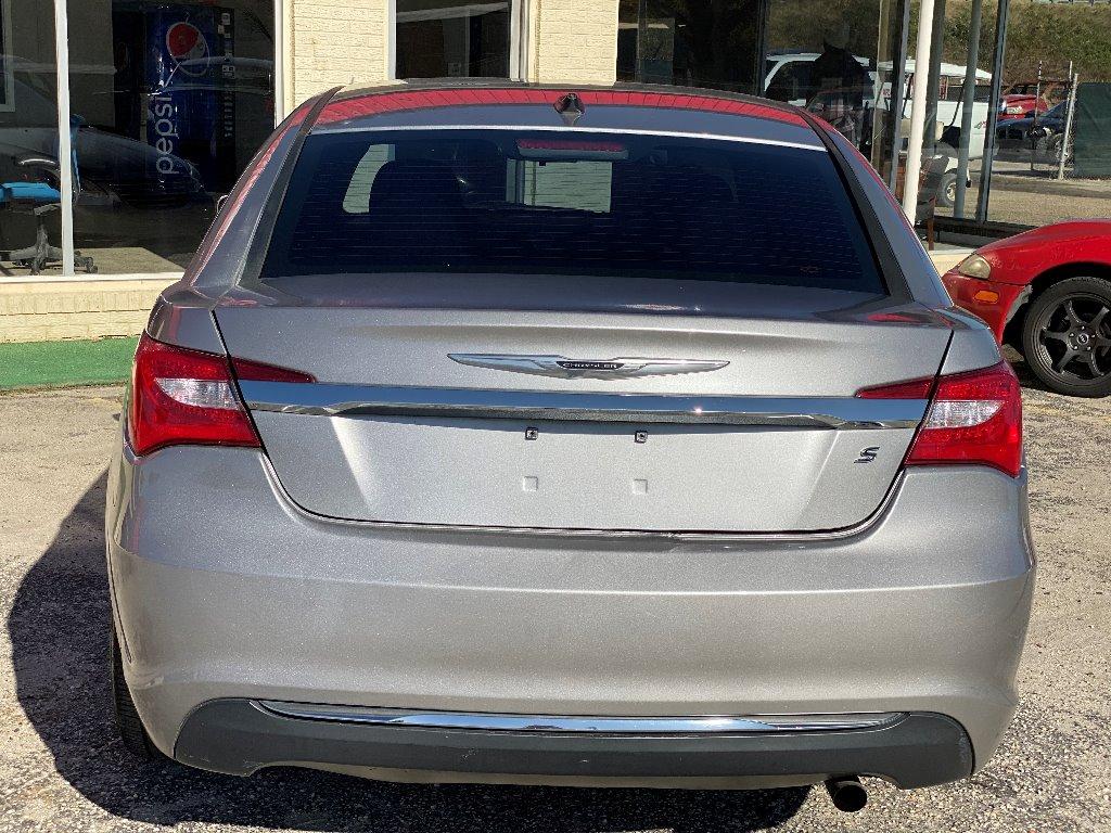 2014 Chrysler 200