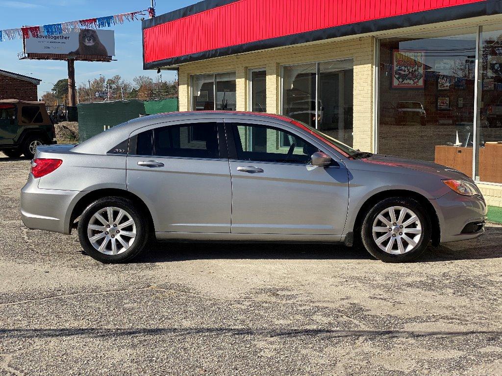 2014 Chrysler 200
