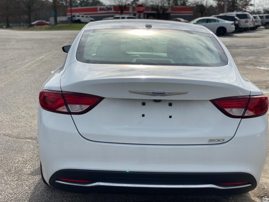 2015 Chrysler 200