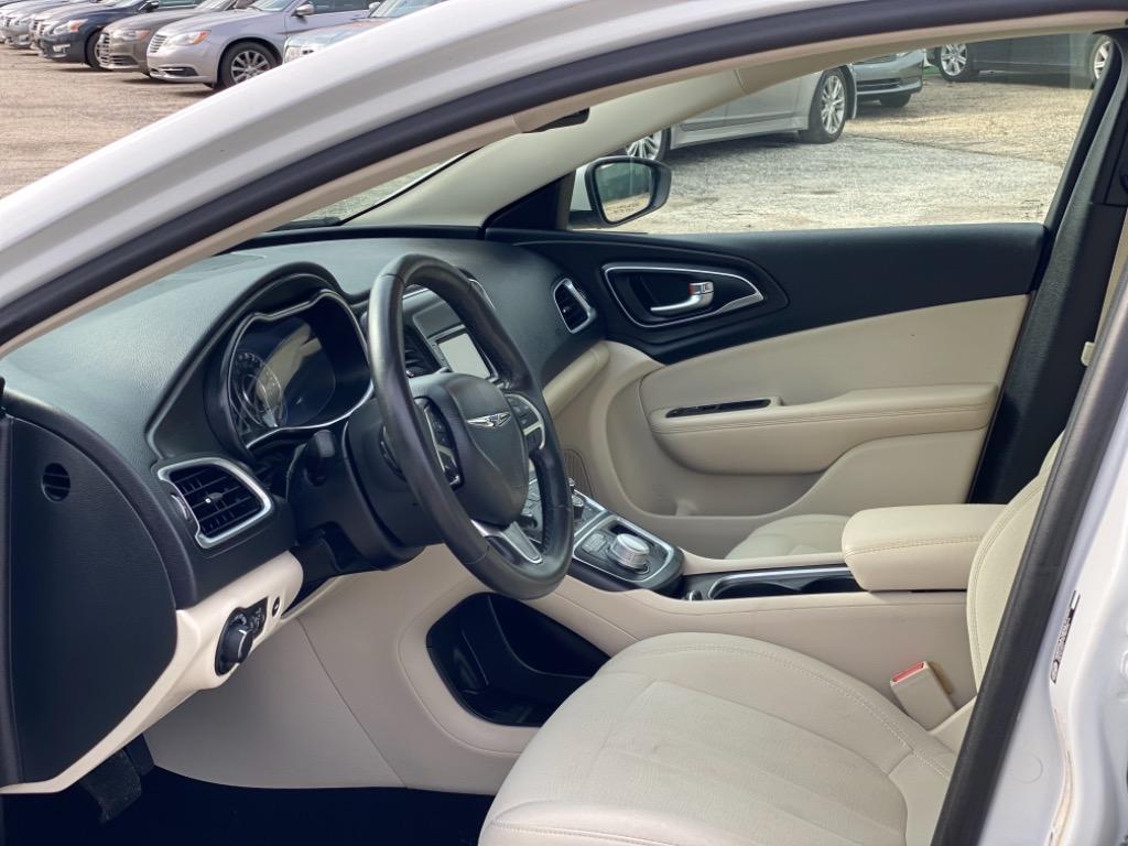 2015 Chrysler 200