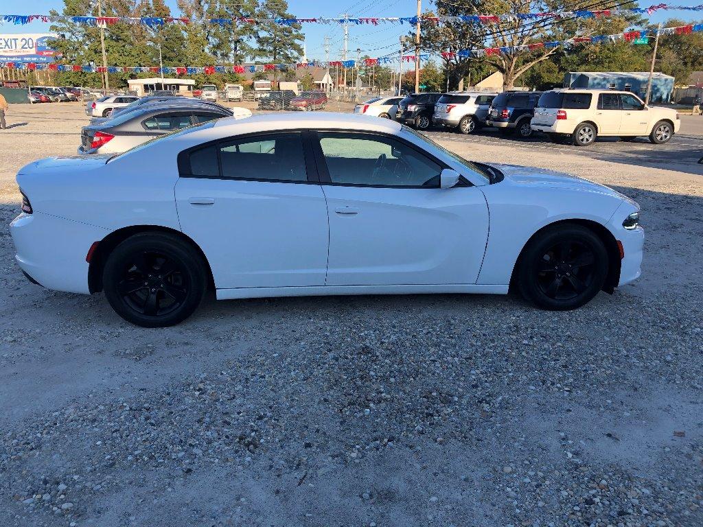 2016 Dodge Charger - $18,995