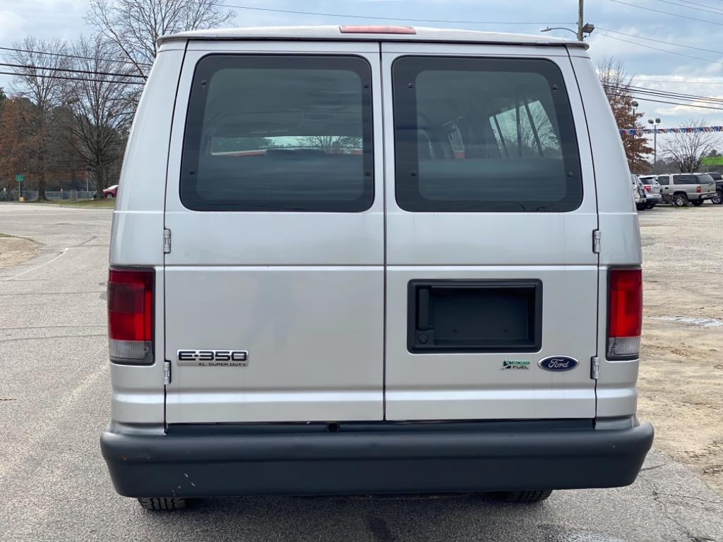 2012 Ford E-350