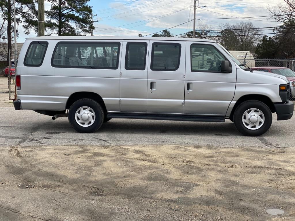 2012 Ford E-350