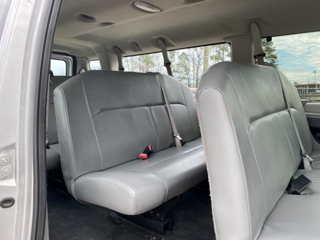 2012 Ford E-350