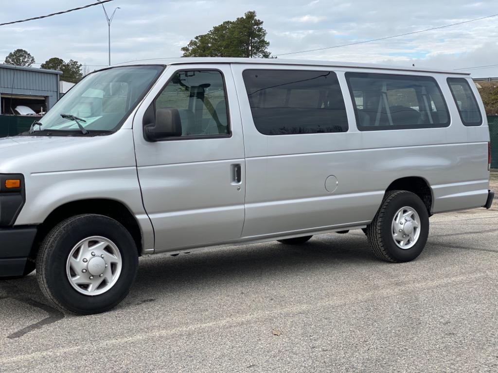 2012 Ford E-350
