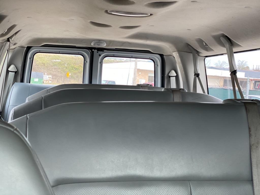2012 Ford E-350