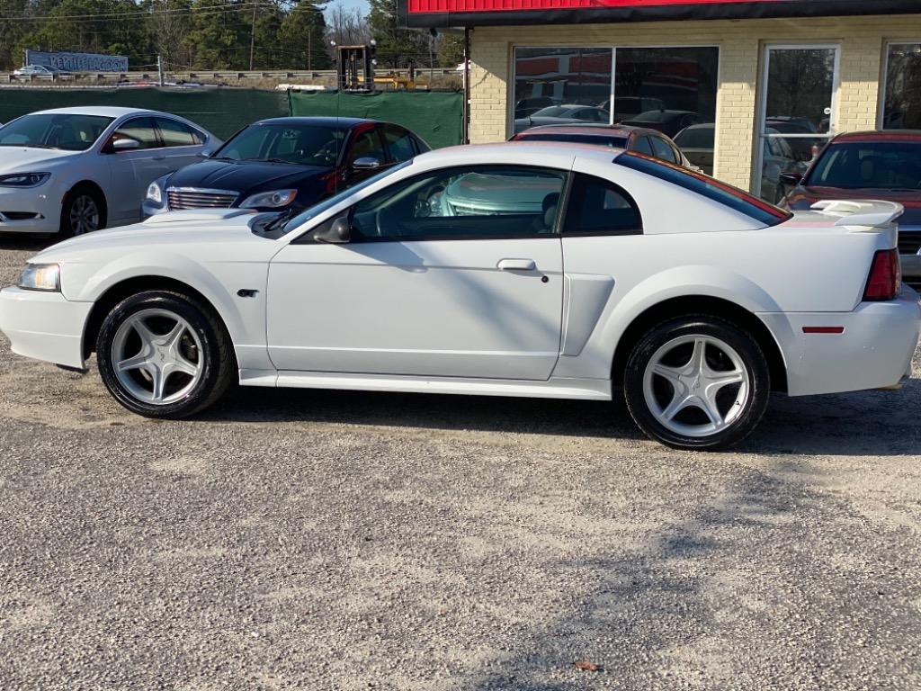 2001 Ford Mustang