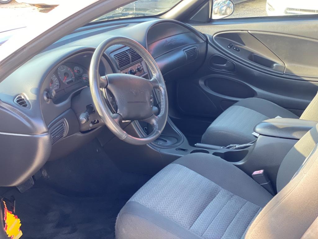 2001 Ford Mustang