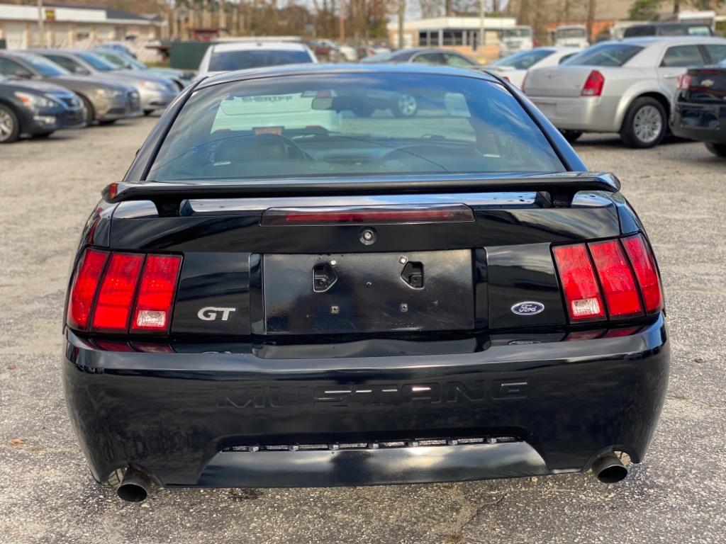 2001 Ford Mustang