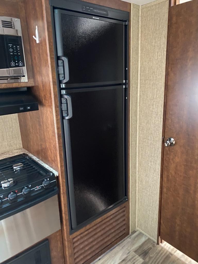 2017 Keystone Keystone - $15,500