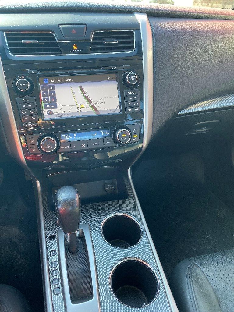 2015 Nissan Altima - $15,995