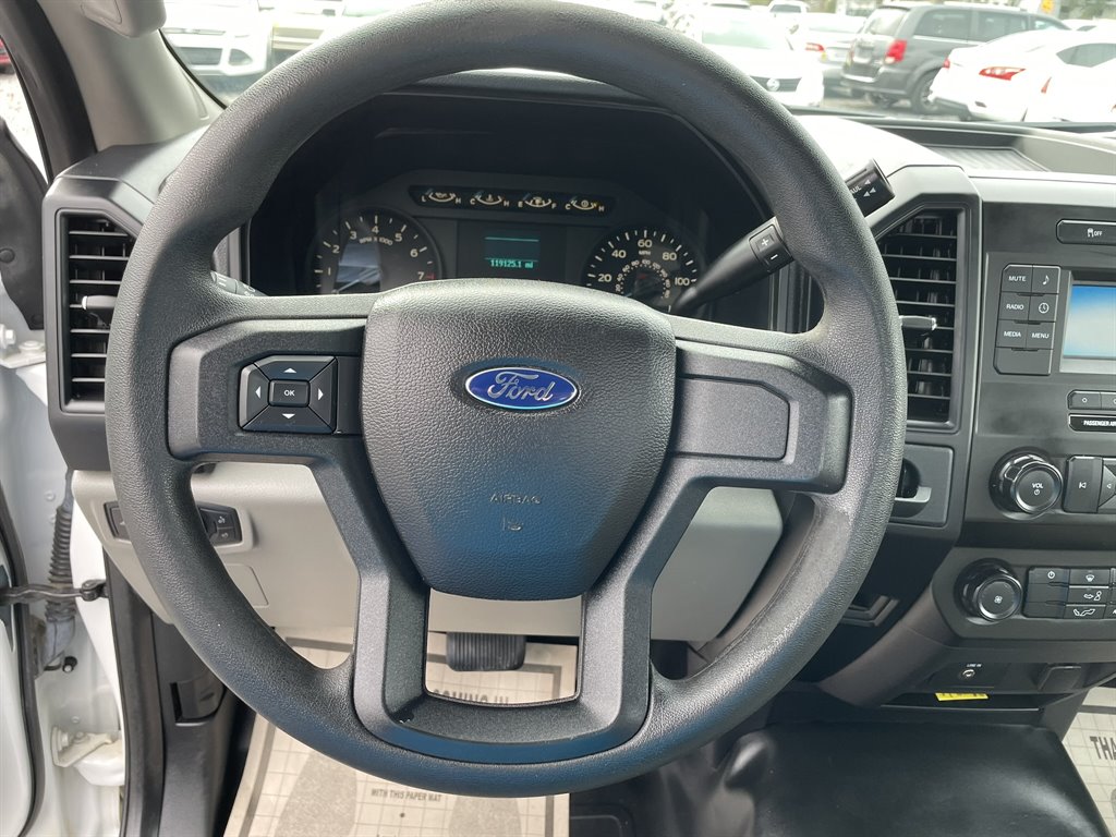 2016 Ford F150 XL photo