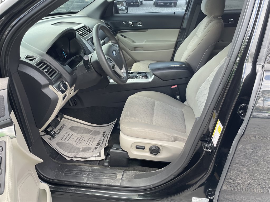 2014 Ford Explorer photo