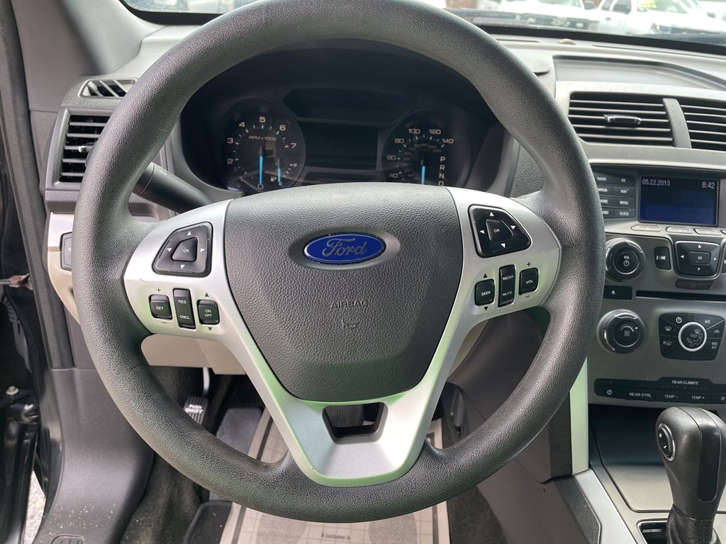 2014 Ford Explorer photo