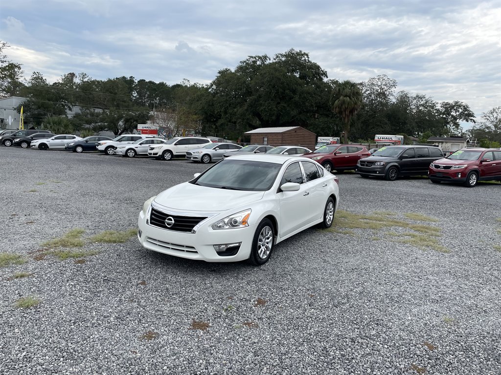 2013 Nissan Altima 2.5 photo