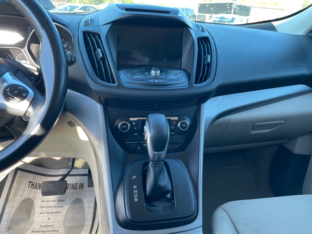 2016 Ford Escape SE photo
