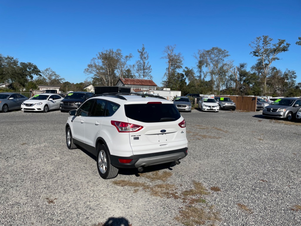 2016 Ford Escape SE photo