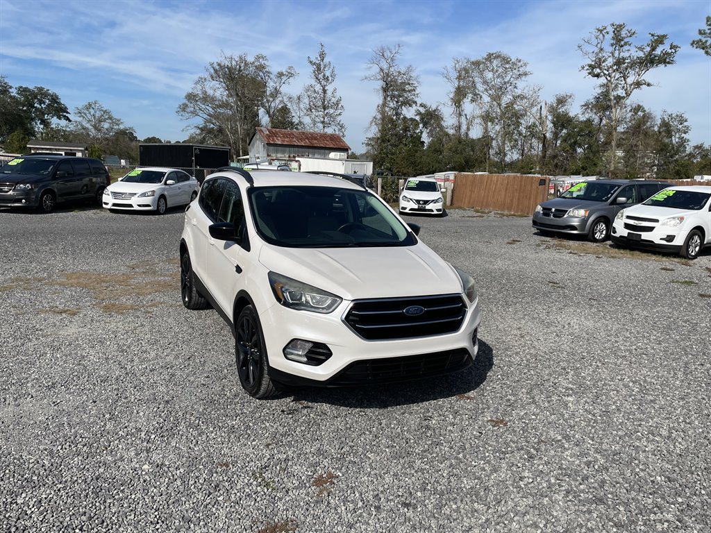 2017 Ford Escape SE photo