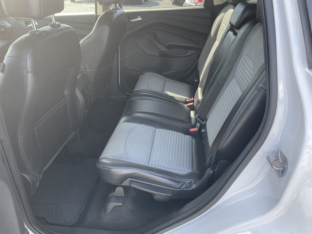 2017 Ford Escape SE photo