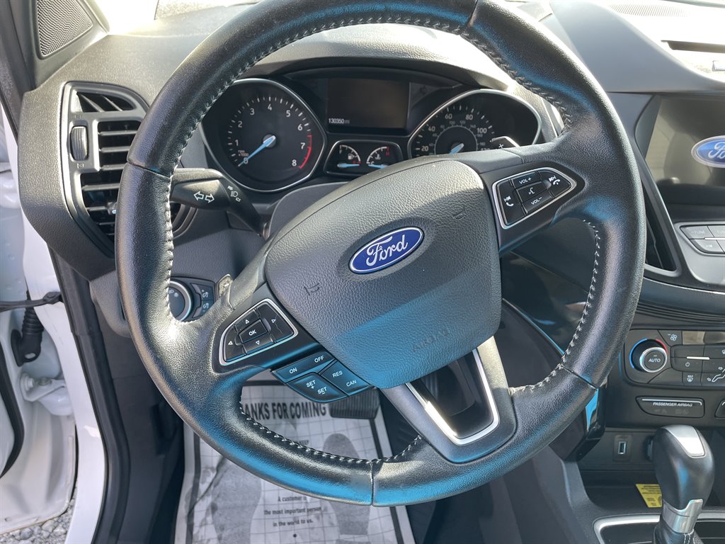 2017 Ford Escape SE photo