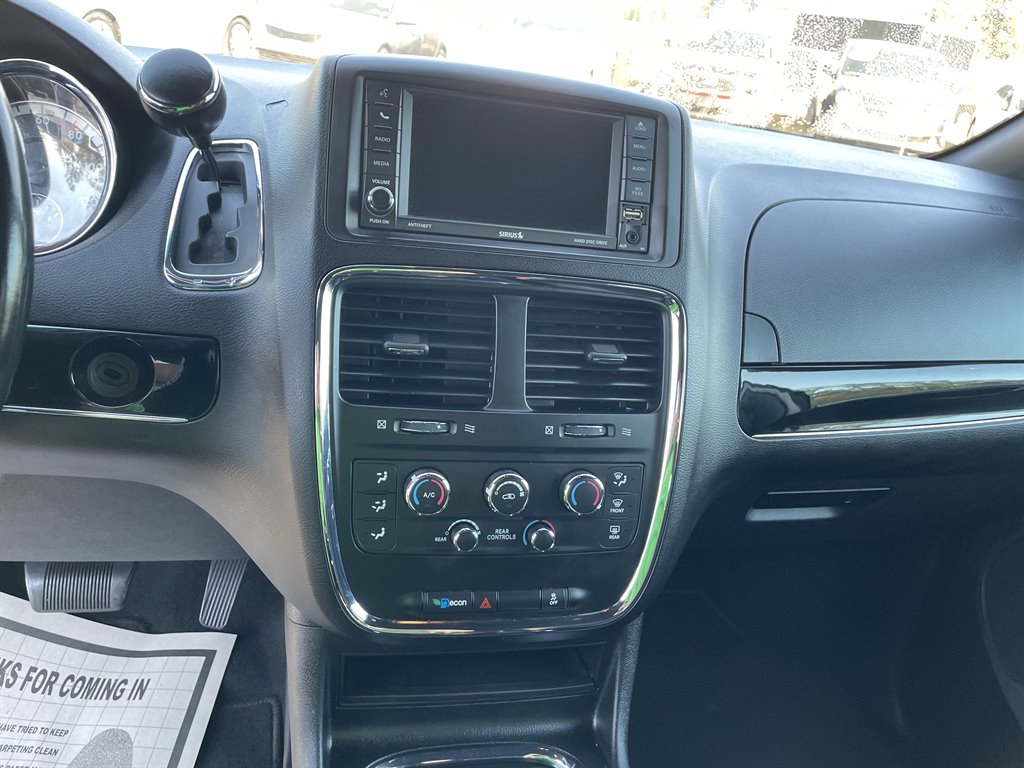 2020 Dodge Grand Caravan SXT photo