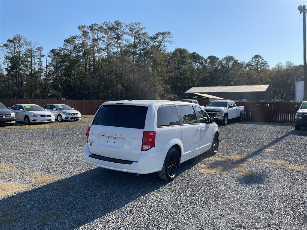 2020 Dodge Grand Caravan SXT photo