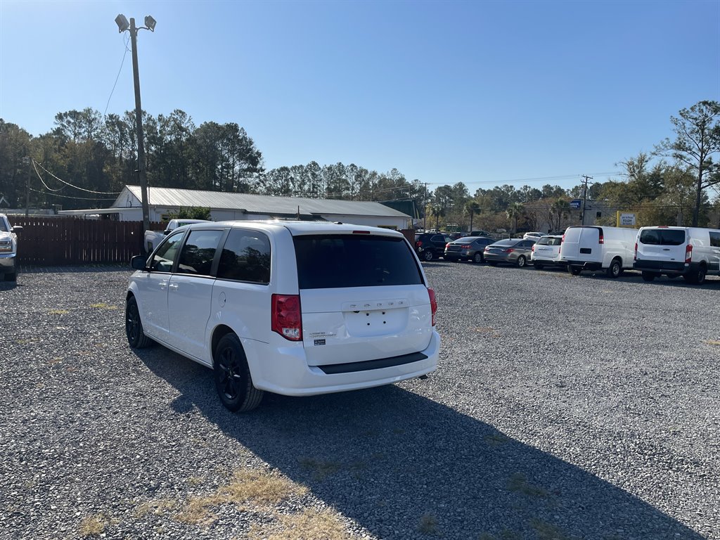 2020 Dodge Grand Caravan SXT photo