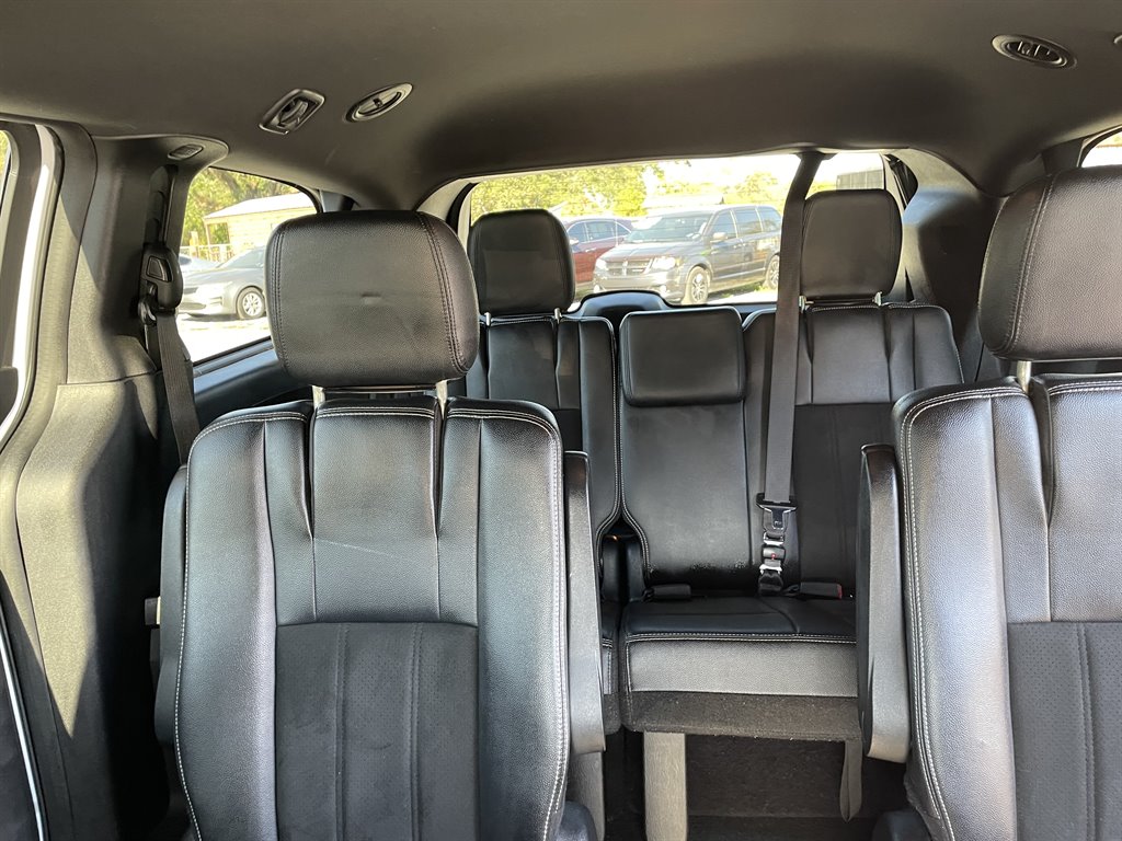 2020 Dodge Grand Caravan SXT photo