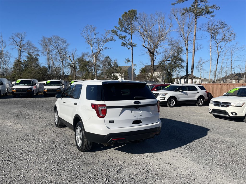 2016 Ford Explorer photo