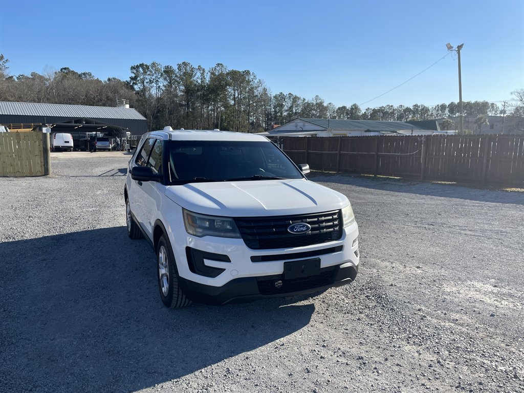 2016 Ford Explorer photo