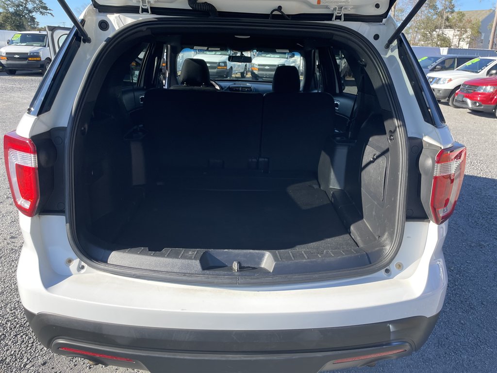 2016 Ford Explorer photo