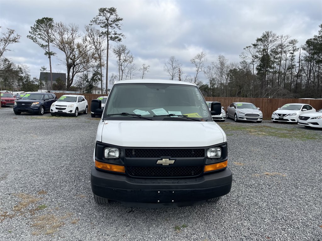 2016 Chevrolet G2500 Vans Express photo