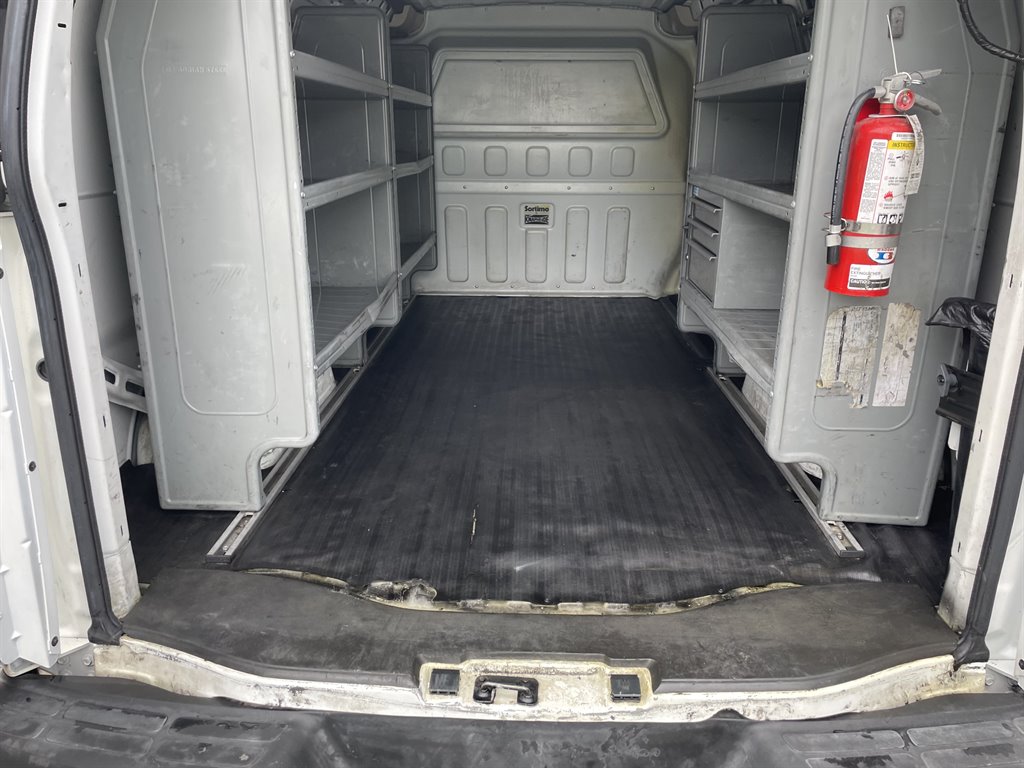 2016 Chevrolet G2500 Vans Express photo