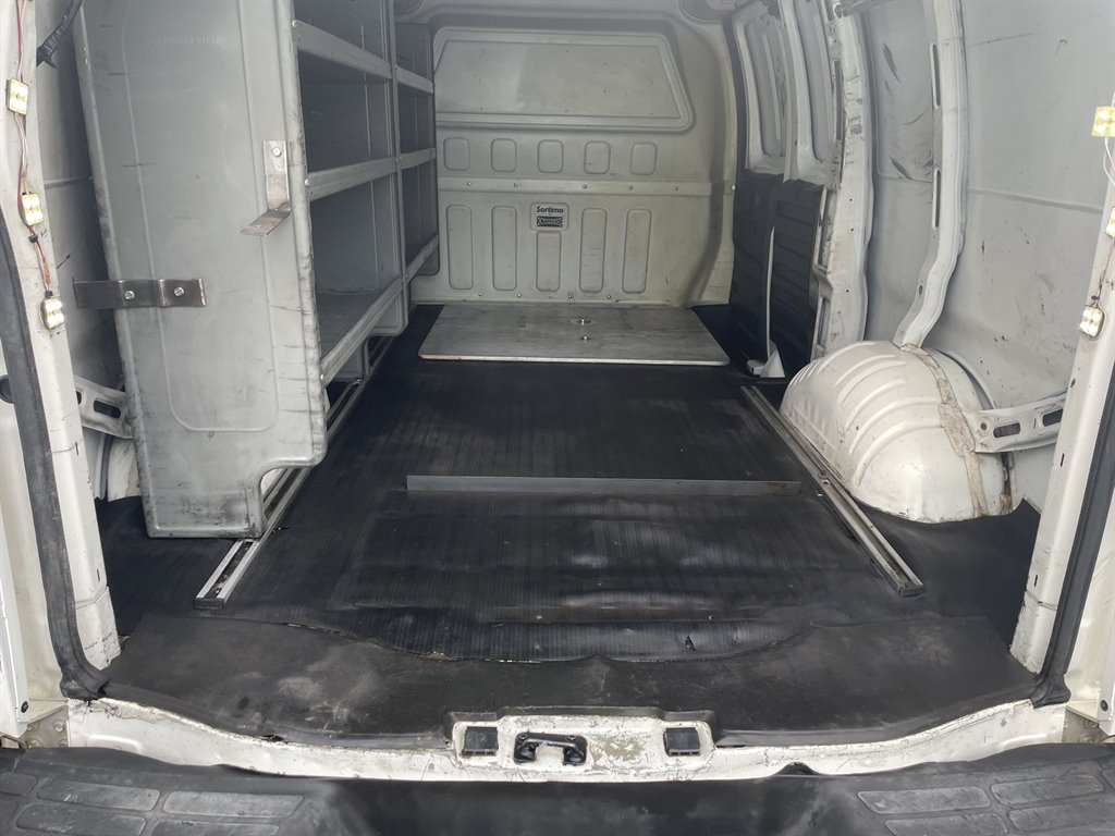2016 Chevrolet G2500 Vans Express photo