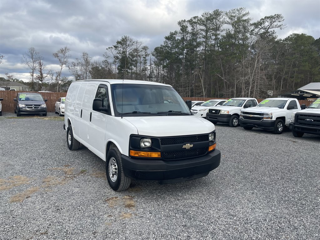 2016 Chevrolet G2500 Vans Express photo