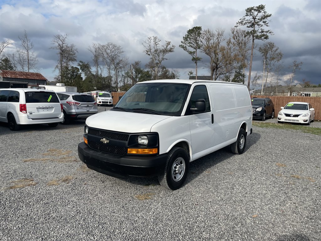 2015 Chevrolet G2500 Vans Express photo