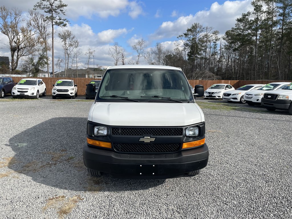 2016 Chevrolet G2500 Vans Express photo