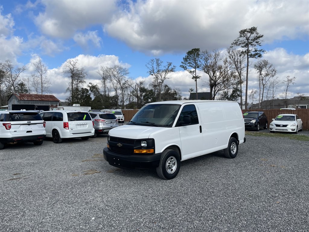 2016 Chevrolet G2500 Vans Express photo