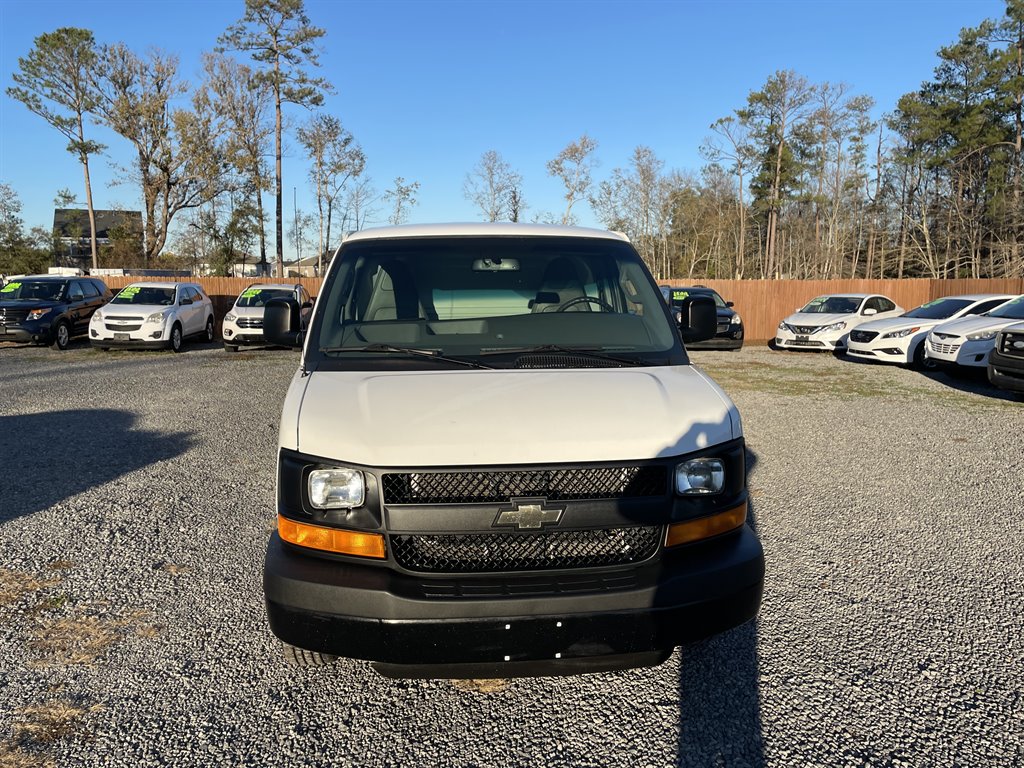 2016 Chevrolet G2500 Vans Express photo